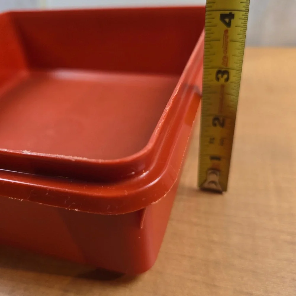 Tupperware Snack Brownie Storage 9x9x3